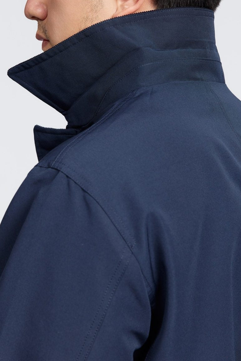 Chaqueta utilitaria para hombre con cuello de pana