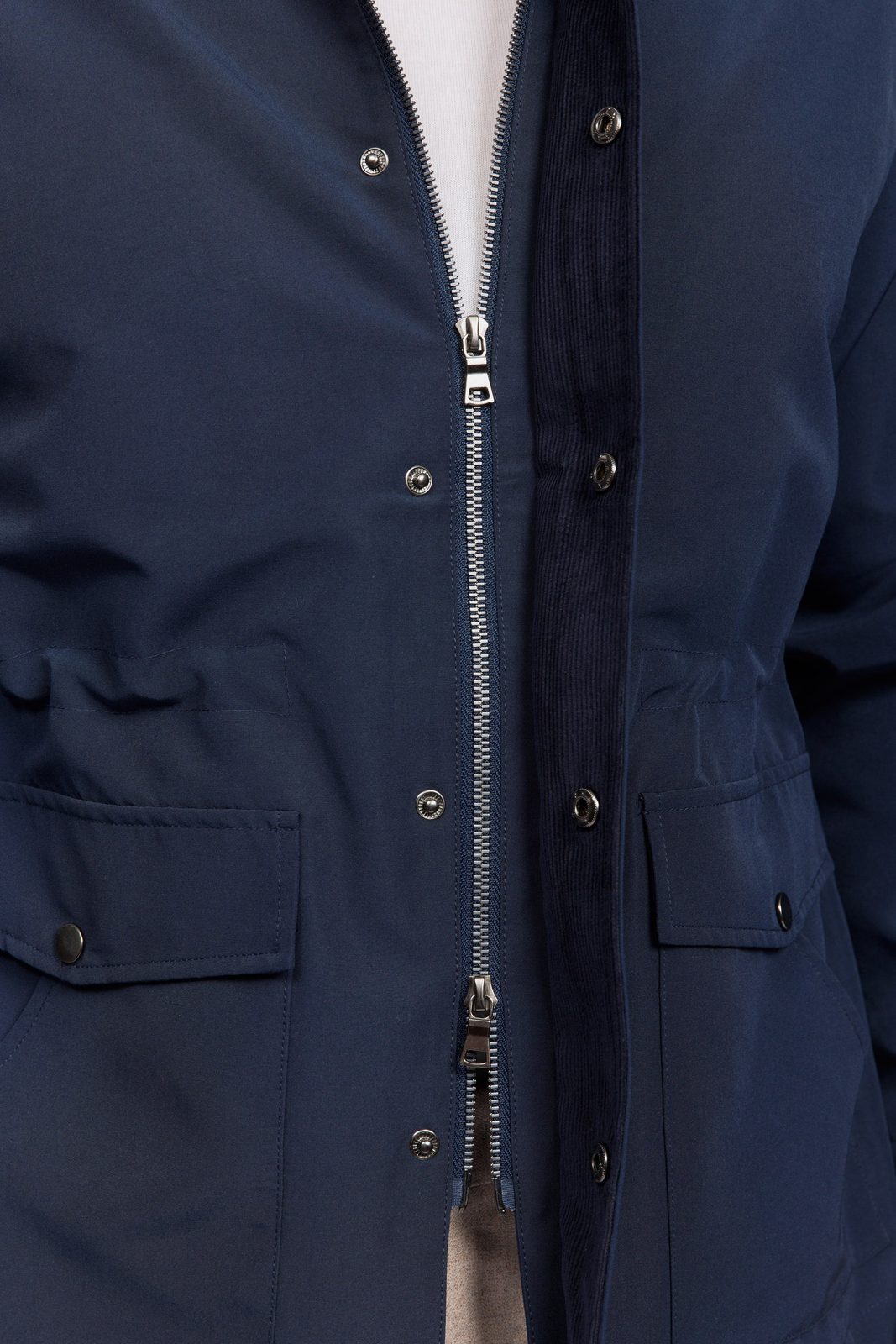 Chaqueta utilitaria para hombre con cuello de pana
