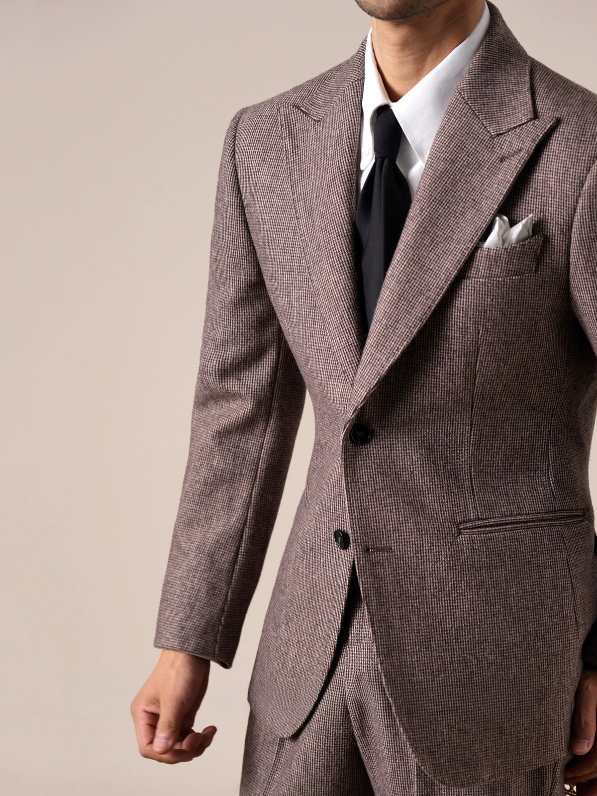 Jaqueta Genova Wool Peak Lapel