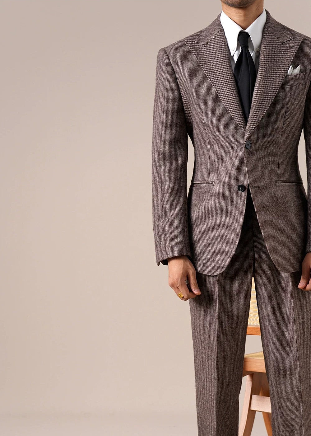 Jaqueta Genova Wool Peak Lapel