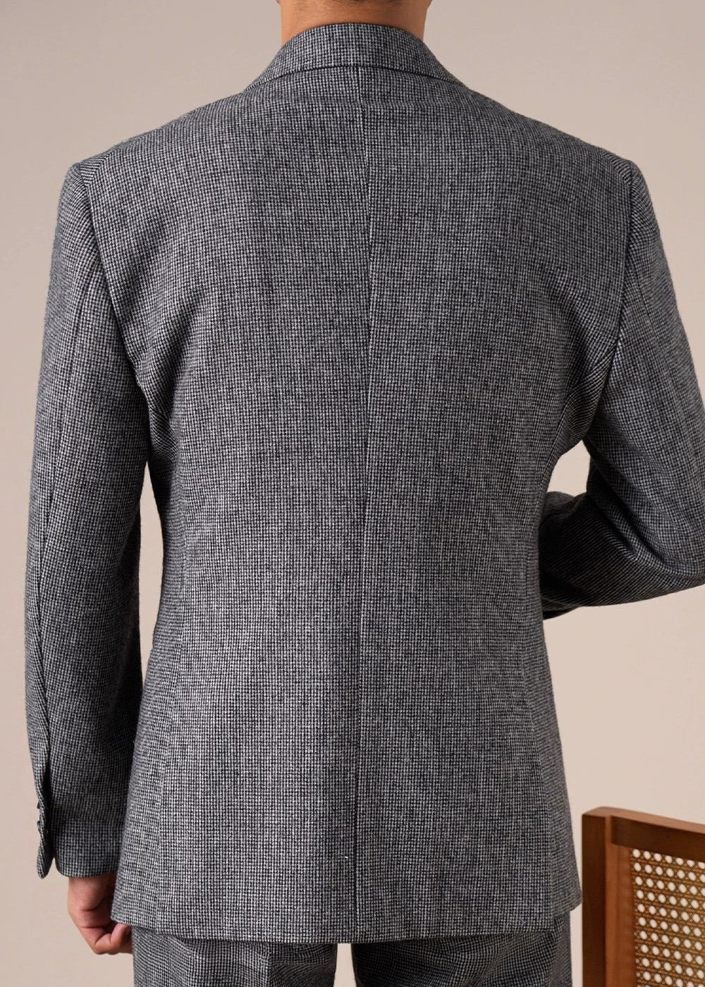Jaqueta Genova Wool Peak Lapel